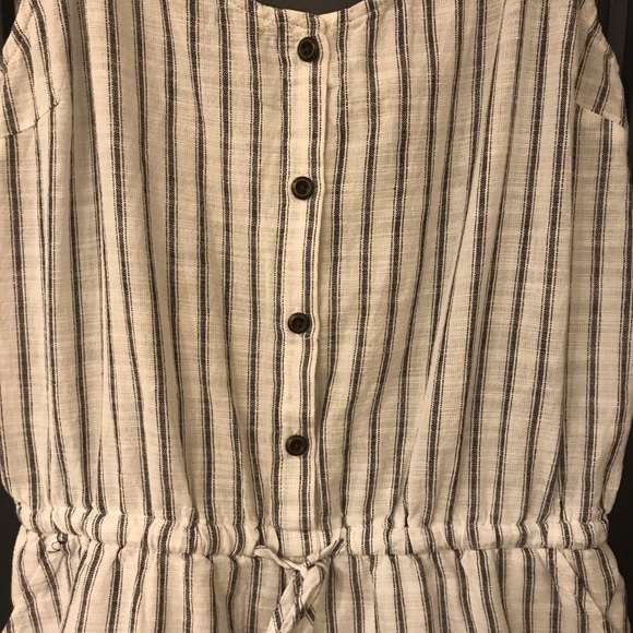 NWT Old Navy Stripped Romper - Picture 3 of 12